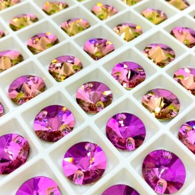 14mm rožinės ir žalsvos sp. apvalios formos prisiuvami kristalai, 2vnt.