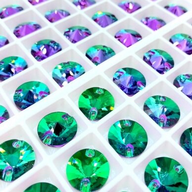 14mm žalios ir violetinės sp. apvalios formos prisiuvami kristalai, 2vnt.
