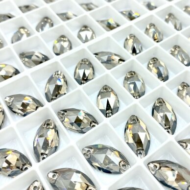18x9mm pilkos sp. akies formos prisiuvami kristalai, 2vnt.
